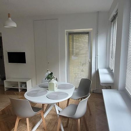 ורשה Fitmaison Apartment Ochota מראה חיצוני תמונה